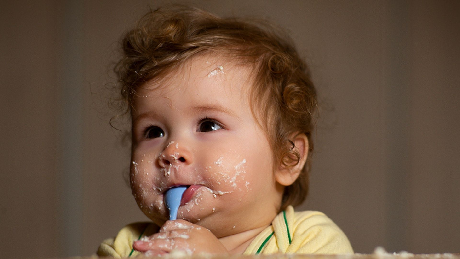 What should babies not eat? Practical list & all information