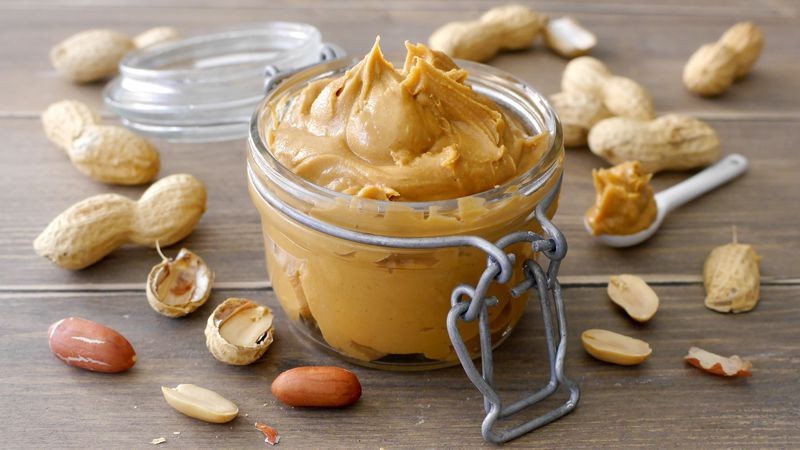 Peanut butter: history and recipes of an American myth